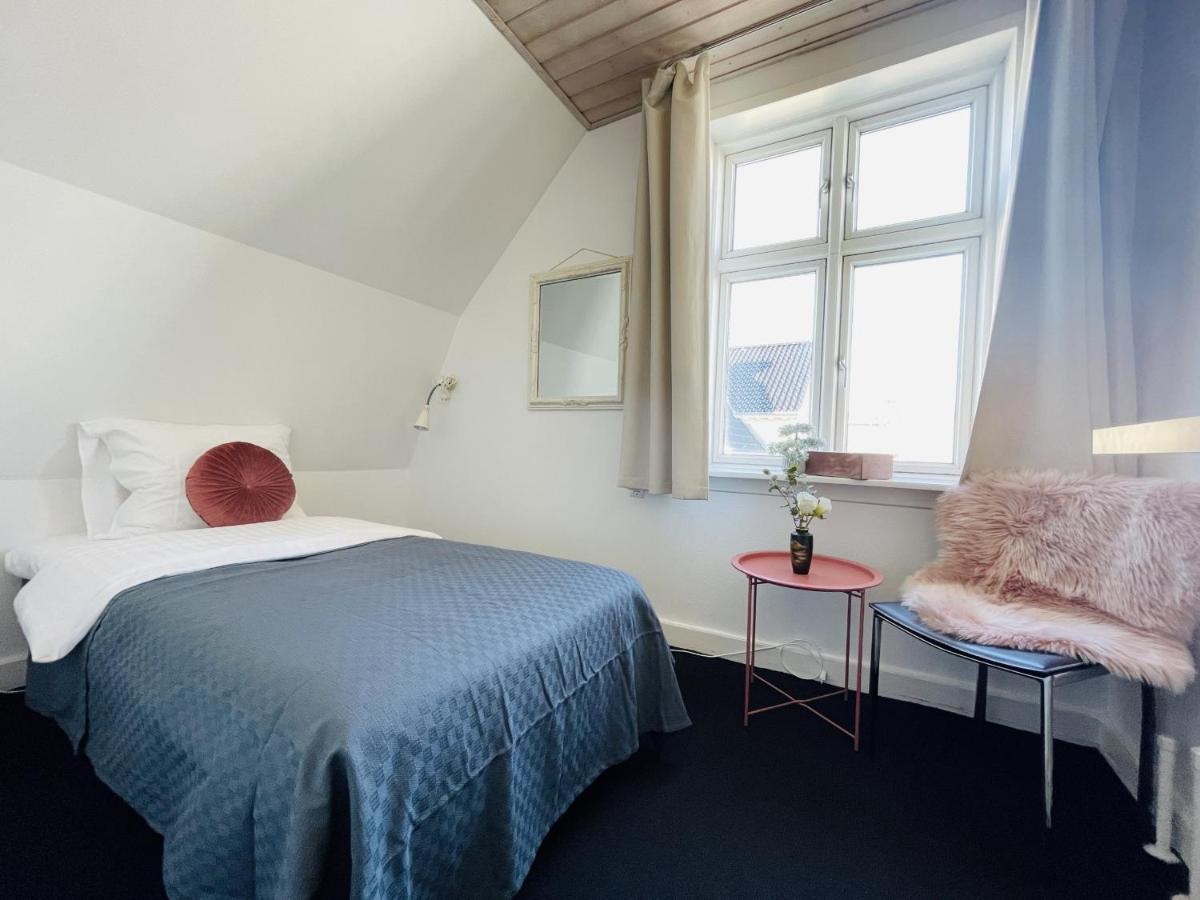 Aday - Spacious And Beautiful In The Center Of * Frederikshavn